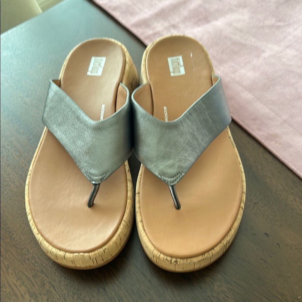 New Fitflop Women's Gray Sandals